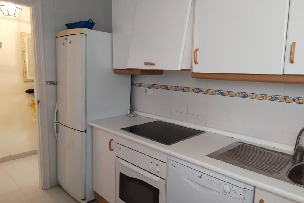 Apartamento Acogedor Apartamento A 100 M. De Pinares Y Playa Rota Exterior foto